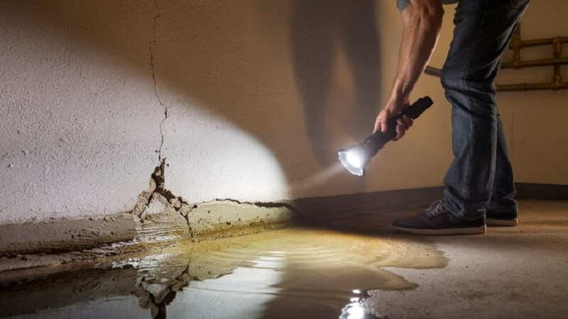 How to Spot Early Signs of Water Leaks